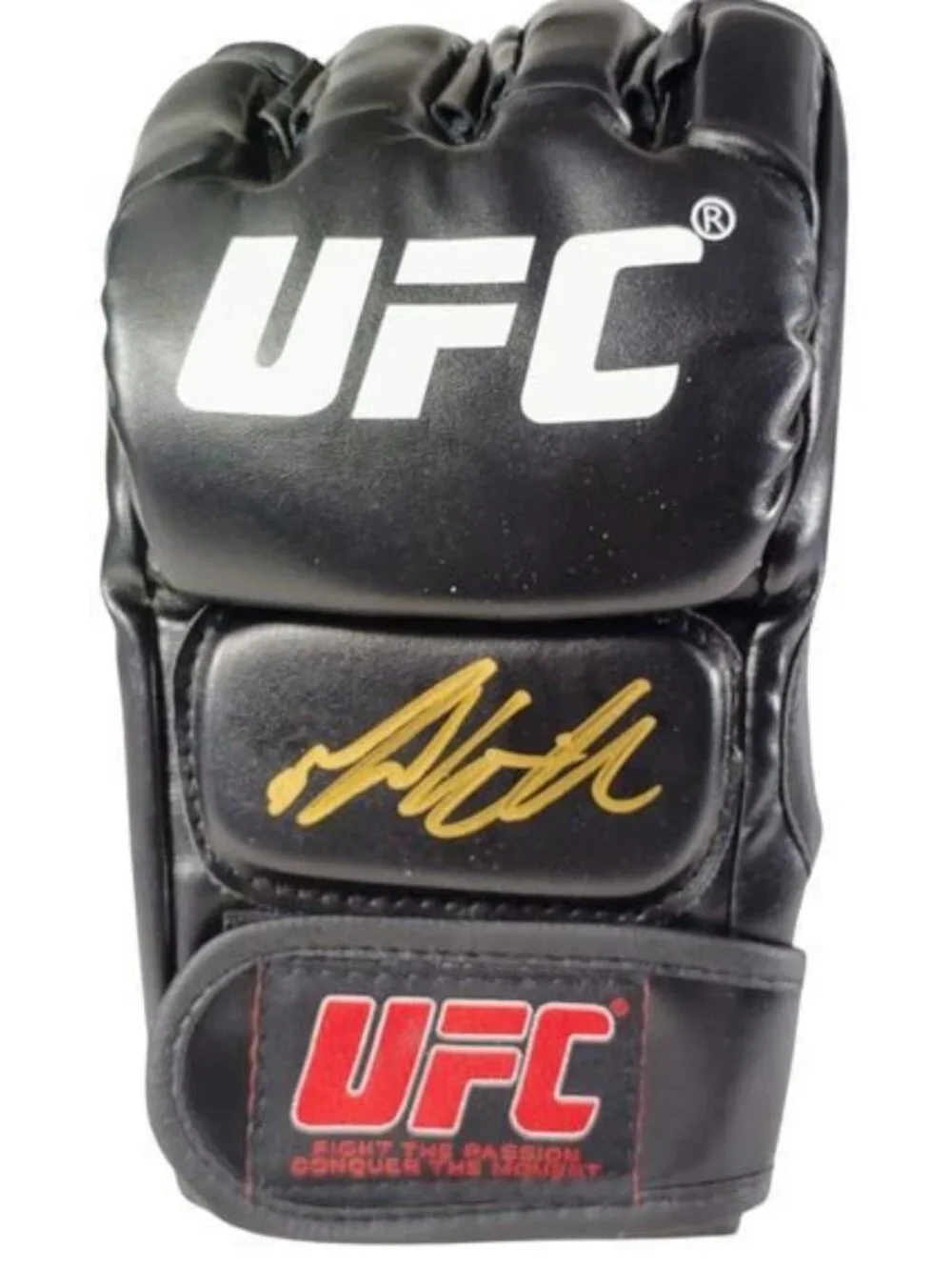 Robert Whittaker Signed UFC MMA Glove Exact Photo Proof COA Autograph Collection